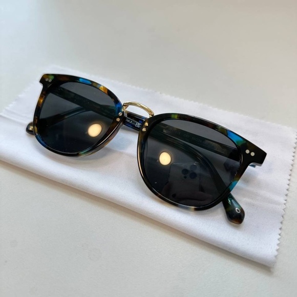 ✨ Carfia Polarized Sunglasses – Unisex – Tortoise / Blue Accents - Picture 3 of 14